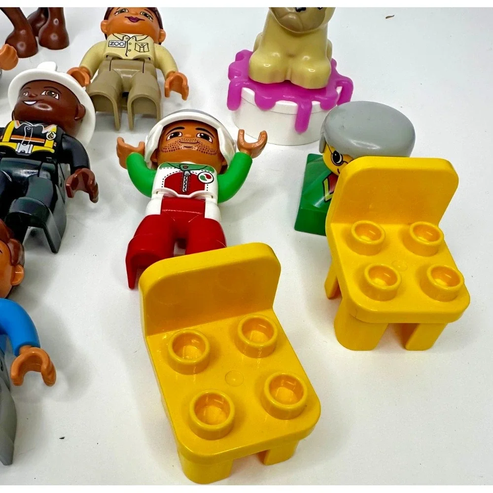 Lego Duplo Disney Zoo Grandpa Driver Dad Chairs Pizza Puppy Cow 14 Pc Set